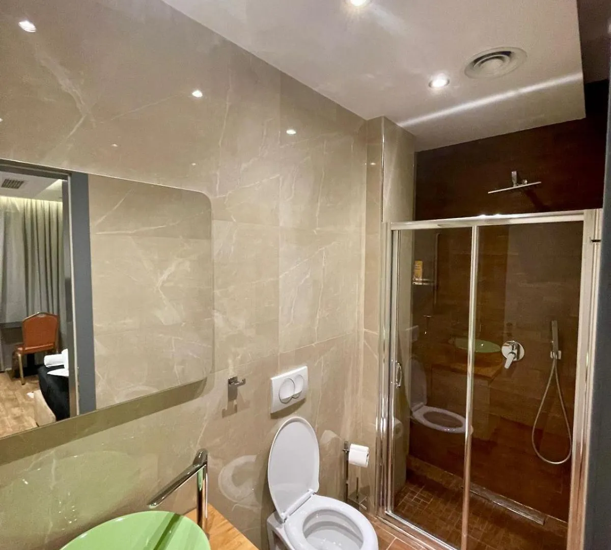 Premium City Studio & Suite Tirana Albanien
