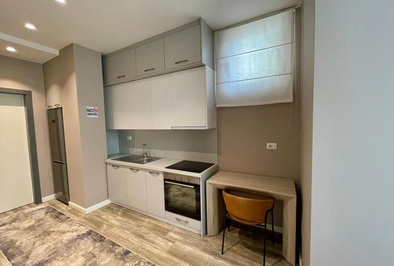 Premium City Studio & Suite Tirana 0*,  Albanien